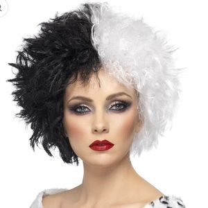 Evil Madame Wig, Black & White- like new